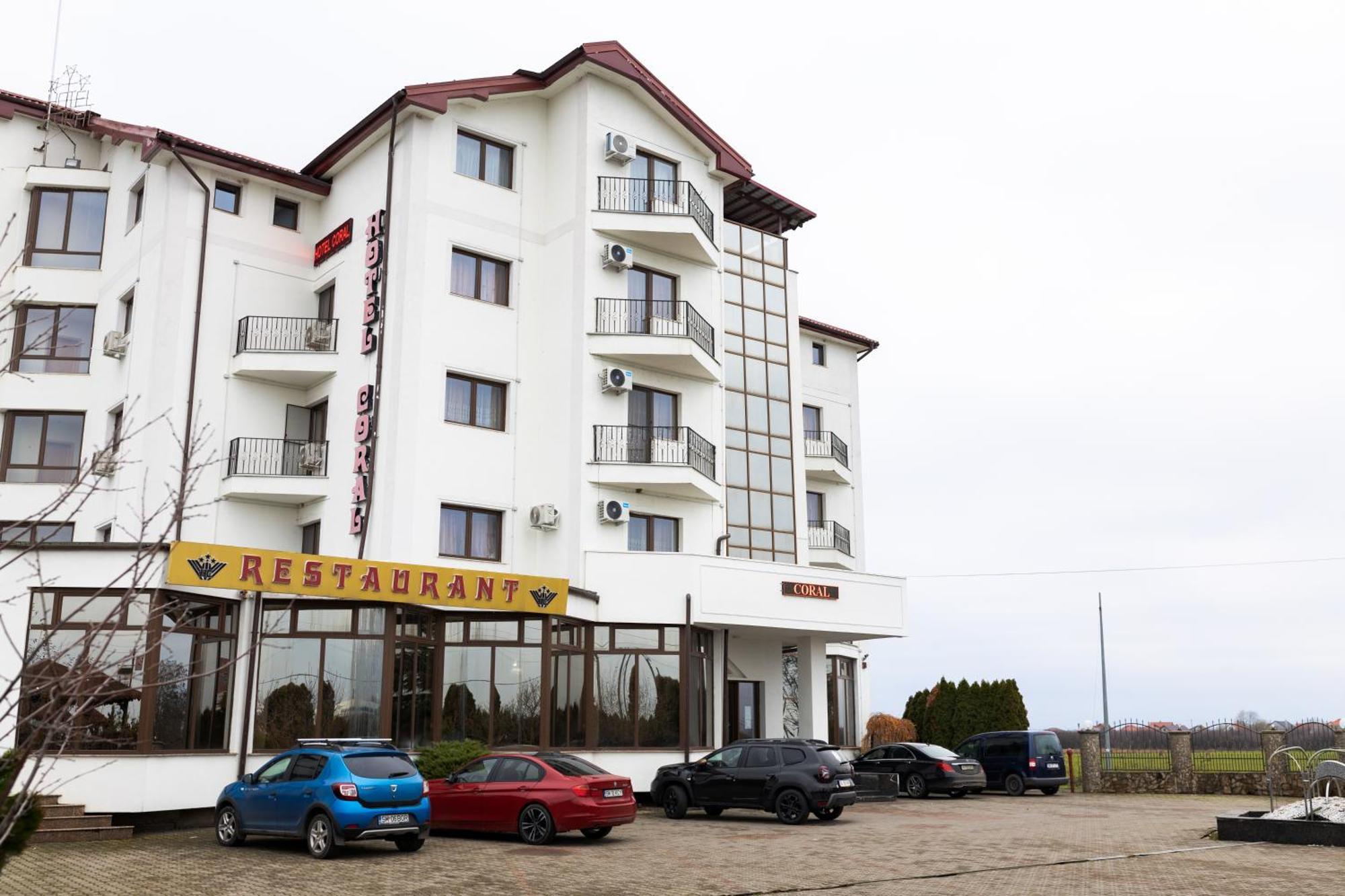 Hotel Coral Satu Mare Exterior photo
