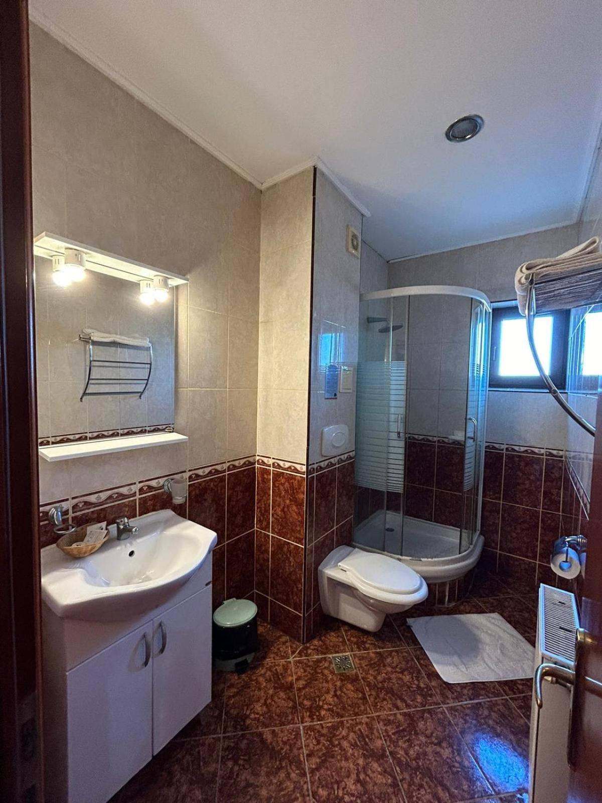 Hotel Coral Satu Mare Exterior photo